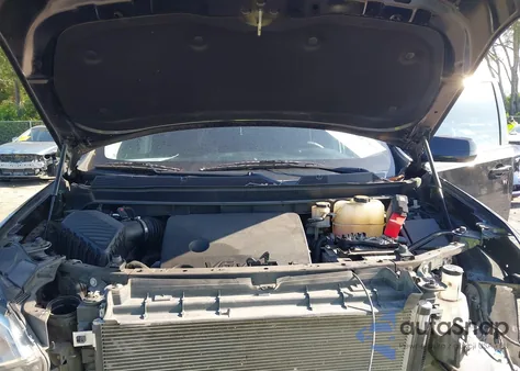 2019 Chevrolet Traverse Ls z USA, uszkodzony, nr VIN 1GNERFKW0KJ222753